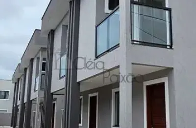Casas dúplex com duas suítes e ótima localização de itaipuaçú, maricá rj.