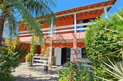 Excelente casa com 4 suítes e piscina à venda no centro de maricá rj.