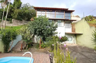 Ótima casa com dois quartos e piscina à venda no flamengo,  maricá rj.