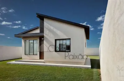 Casa com dois quartos sendo 1 suíte à venda em jacaroá,  maricá rj.