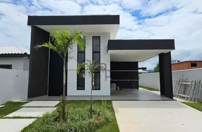 Belíssima casa com 3 quartos à venda em condomínio fechado, Maricá RJ.