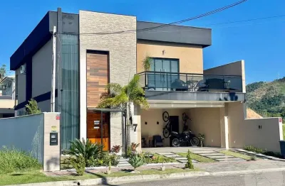 Casa espetacular em condomínio com 3 Quartos sendo 3 Suítes à venda em Maricá