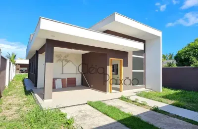 Ótima casa com 3 quartos e área gà venda em Itaipuaçú, Maricá RJ.