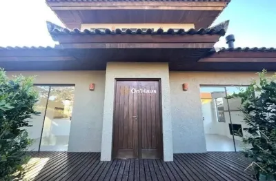 Casa com 2 quartos para alugar na servidão guanimbé, 163, rio tavares, florianópolis por r$ 8.500
