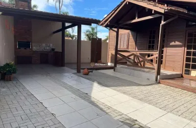 Casa com 3 quartos à venda na servidão alfredo manoel vieira, 137, morro das pedras, florianópolis por r$ 750.000