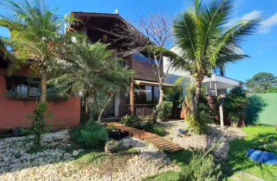 Casa em condomínio fechado com 3 quartos à venda na travessa da liberdade, 457, campeche, florianópolis por r$ 3.180.000