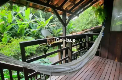 Casa com 5 quartos à venda na rua túlio de oliveira, 181, armação do pântano do sul, florianópolis por r$ 2.000.000