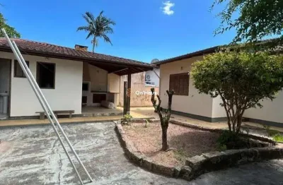 Casa com 3 quartos à venda na rua vitalino alexandre pereira, 135, carianos, florianópolis por r$ 1.050.000