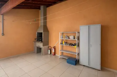 Casa com 3 quartos para alugar no Jardim Brasília, Piracicaba 
