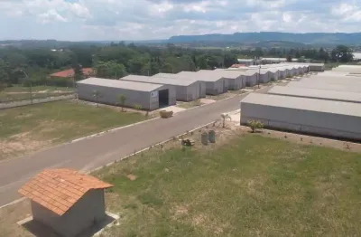 Barracão para alugar, 250 m² por RS 1.800,00-mês - Vale Do Sol - São Pedro-SP