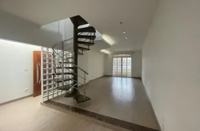 Luxo e espaço! sobrado gigante (312m²), 4 dorms (2 suítes), hidro/closet e 6 vagas cobertas no jardim vila formosa!