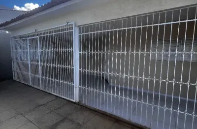 Bela casa a venda no bairro de mangabeira, joão pessoa excelente