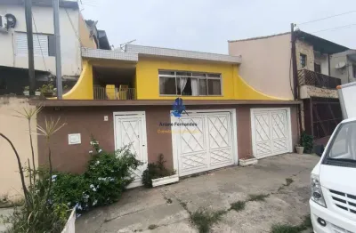 Sobrado à venda no jardim munhoz — estuda permuta!  documentação 100% regularizada • aceita financiamento