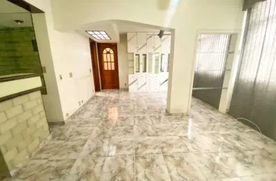 Oportunidade em niterói – apartamento de 2 quartos + dependência completa