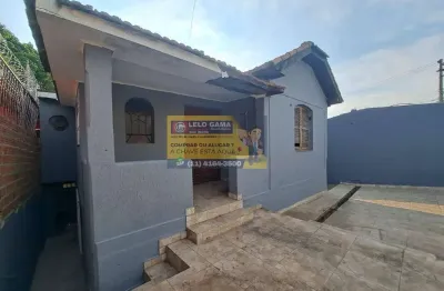 Casa comercial com 2 salas para alugar no Centro, Carapicuíba 