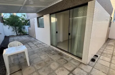 Apartamento térreo com área externa privativa em u – miramar