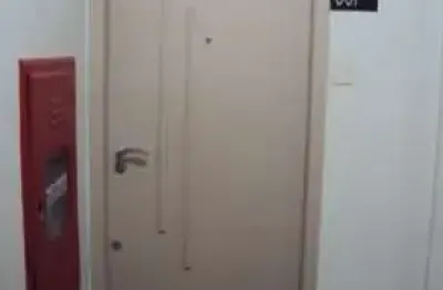 Sala comercial para alugar na Avenida Brasil, Santa Efigênia, Belo Horizonte, 32 m2 por R$ 920