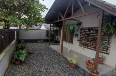 Casa com 3 quartos à venda na paul hellmuth keller, 73, adhemar garcia, joinville por r$ 509.000