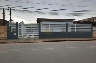 Casa com 3 quartos à venda na iraí, 100, petrópolis, joinville por r$ 550.000