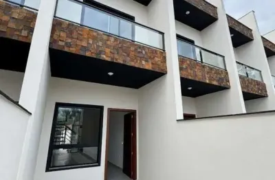 Casa com 2 quartos à venda na rua eugênio belinski, 216, boehmerwald, joinville por r$ 349.900