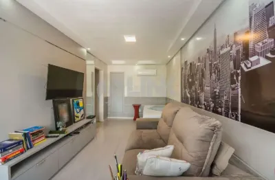 Casa de 4 dormitórios sendo 1 suíte com 3 vagas de garagem à venda no bairro jardim itu em porto alegre próximo à av. do forte