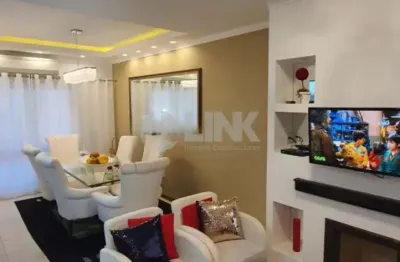 Casa em condomínio de 3 dormitórios sendo 1 suíte com 2 vagas de garagem à venda no bairro cavalhada próximo ao zaffari ipanema