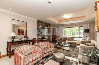 Apartamento garden de 3 quartos com 2 vagas à venda no bairro vila ipiranga em porto alegre