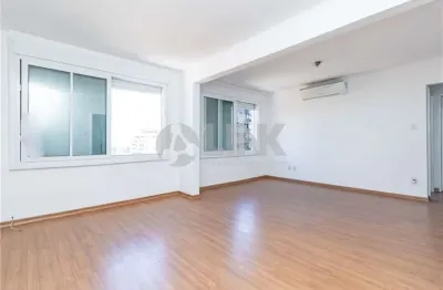 Apartamento de 4 quartos com 2 vagas de garagem à venda no bairro higienópolis em porto alegre