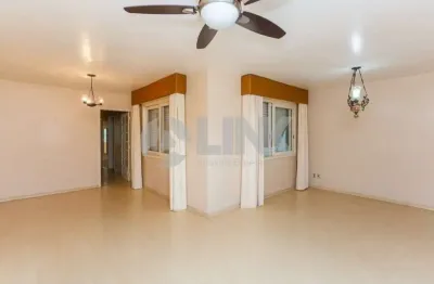 Apartamento de 3 quartos com 1 vaga à venda no bairro Moinhos de Vento em Porto Alegre