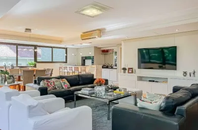 Apartamento alto padrão com 3 dormitórios 3 suítes e 3 vagas de garagem à venda no bairro rio branco em porto alegre próximo do zaffari da cabral