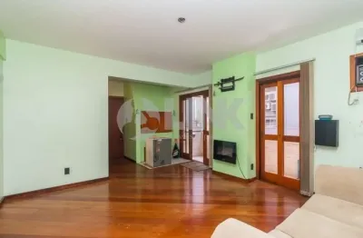 Apartamento 3 dormitórios com 2 vagas de garagem à venda no bairro Petrópolis em Porto Alegre