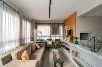 Apartamento 3 dormitórios 3 suítes e 2 vagas de garagem à venda no bairro menino deus em porto alegre