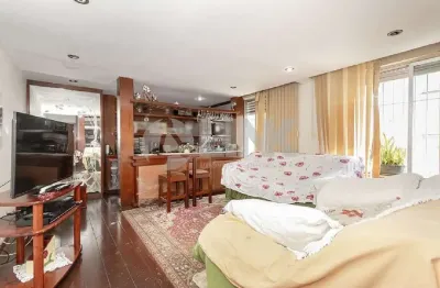 Apartamento com 2 quartos e 1 vaga à venda no bairro petrópolis em porto alegre