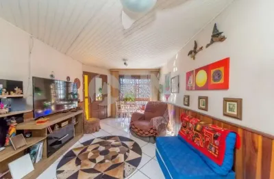 Casa semimobiliada com 4 quartos à venda no bairro santana em porto alegre