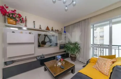 Apartamento semimobiliado com 3 quartos sendo 1 suíte e 2 vagas de garagem à venda no bairro passo da areia em porto alegre