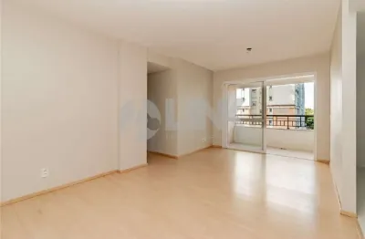 Apartamento com 3 quartos à venda no bairro Passo da Areia em Porto Alegre