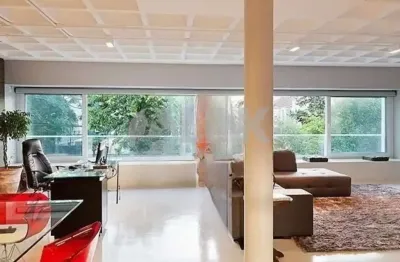 Apartamento mobiliado de 1 quarto sendo 1 suíte e 2 vagas de garagem à venda no bairro petrópolis em porto alegre