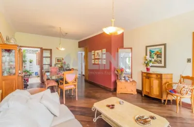 Casa com 3 quartos com 2 vagas à venda no bairro três figueiras em porto alegre