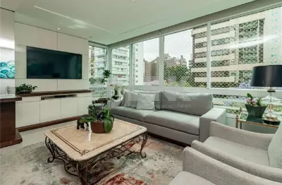 Apartamento de 3 quartos com 2 vagas à venda no bairro três figueiras em porto alegre