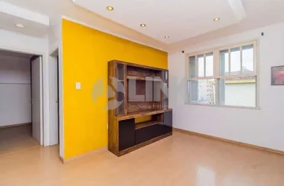 Apartamento de 2 quartos com 1 vaga à venda no bairro São Sebastião em Porto Alegre