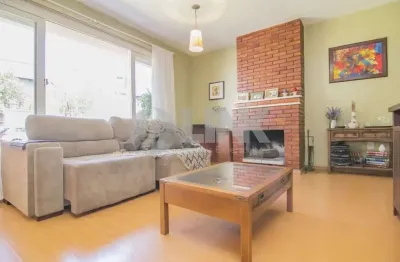 Casa de 3 quartos com 2 vagas à venda no bairro jardim itú em porto alegre