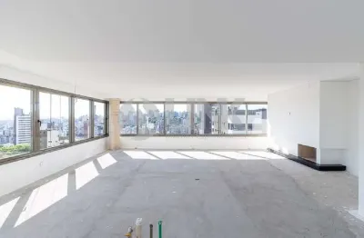 Apartamento de 3 quartos 3 suítes e 2 vagas à venda no bairro petrópolis em porto alegre