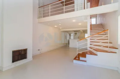 Apartamento duplex de 1 quarto com 2 vagas de garagem à venda no bairro bela vista em porto alegre