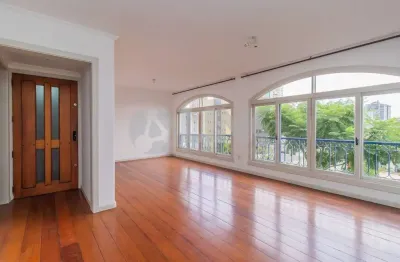 Apartamento de 3 quartos com 1 vaga de garagem à venda no bairro mont serrat em porto alegre