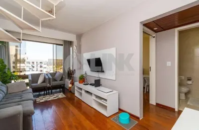 Cobertura 2 dormitórios à venda no bairro Menino Deus em Porto Alegre próxima do Nacional