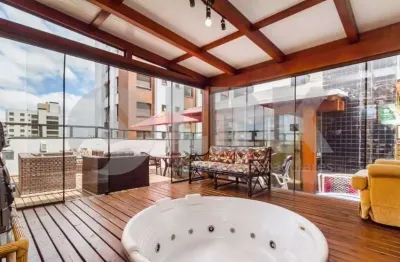 Cobertura de 3 quartos com 3 vagas à venda no bairro bela vista em porto alegre