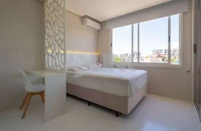 Apartamento mobiliado de 1 quarto com 1 vaga à venda no bairro cidade baixa em porto alegre