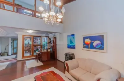 Casa de 4 quartos com 4 vagas à venda no bairro boa vista em porto alegre