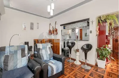 Apartamento de 2 quartos à venda no bairro auxiliadora em porto alegre