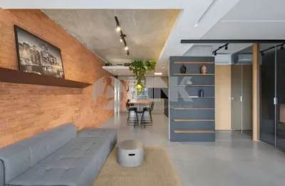 Apartamento inteiramente mobiliado e projetado por arquiteto com 1 quarto e 1 vaga no bairro petrópolis em porto alegre